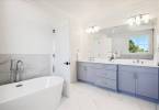 Owner's Full Bath