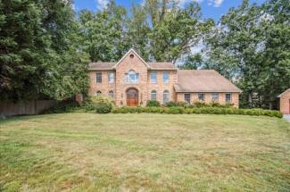8849 Tuckerman Lane Potomac, MD 20854