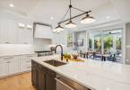main-level-kitchen-5c6a4557