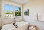 upper-level-primary-bath-5c6a4842